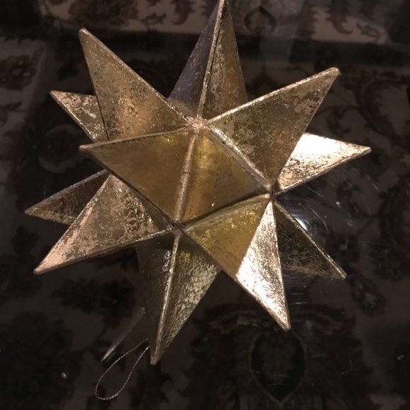 Two 20 point gold stars. - Picture 2 of 3